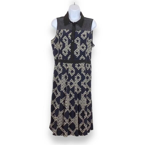 TRINA TURK "Joelle" Pleated Sleeveless Silk Shirt Dress size M - Picture 1 of 7